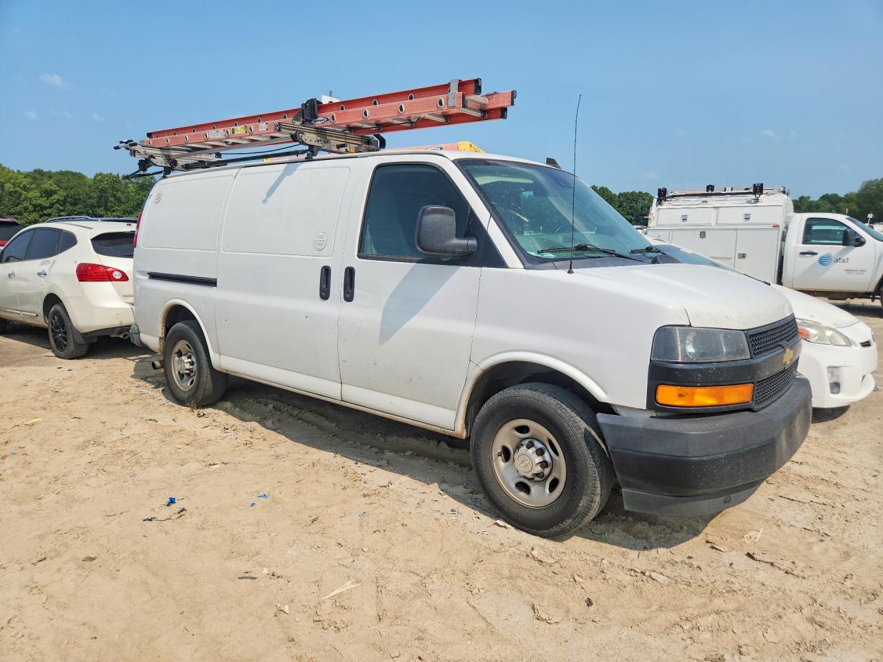 2020 CHEVROLET EXPRESS G2500 — снимка 4