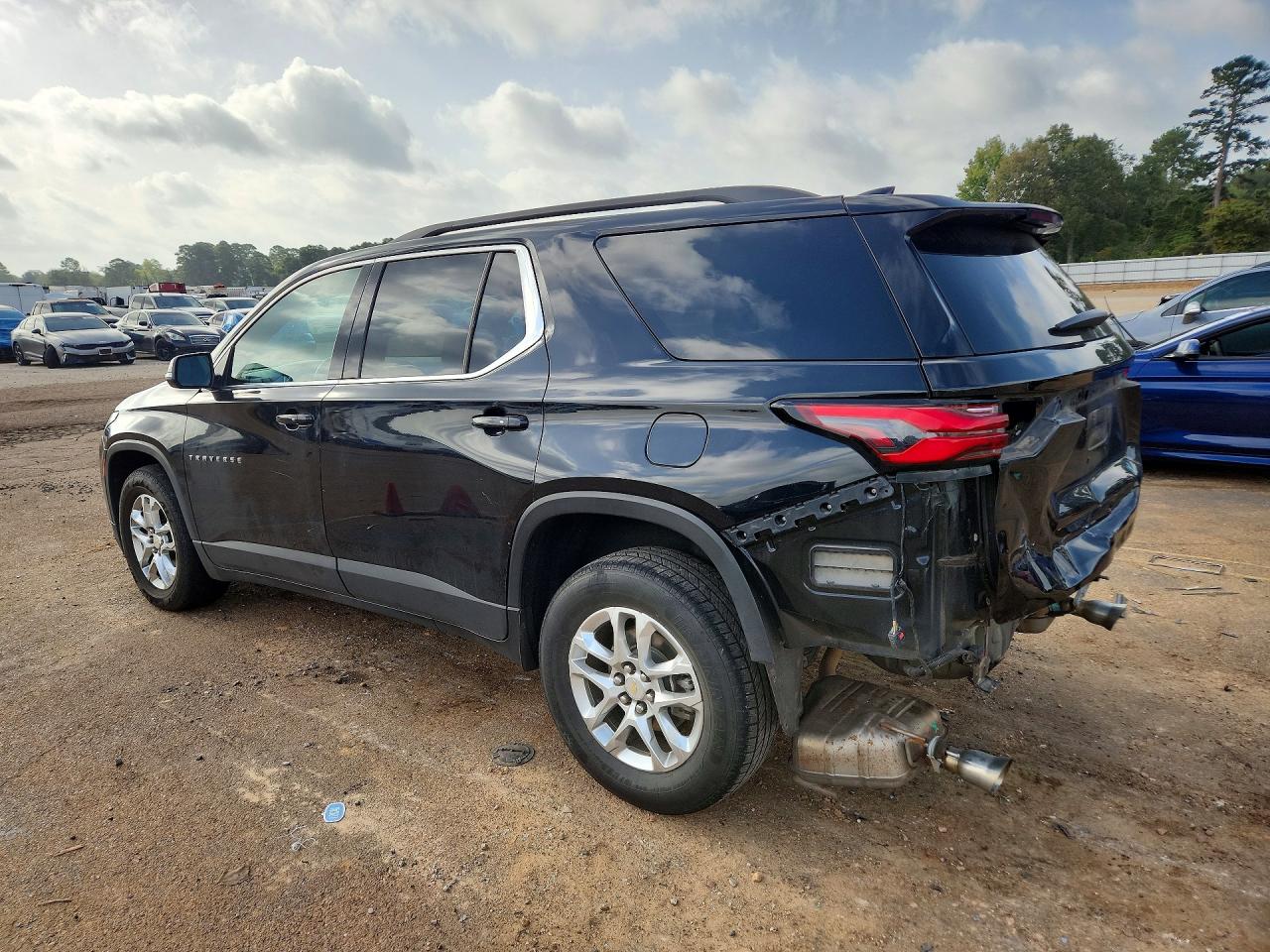 2023 CHEVROLET TRAVERSE LT — снимка 2