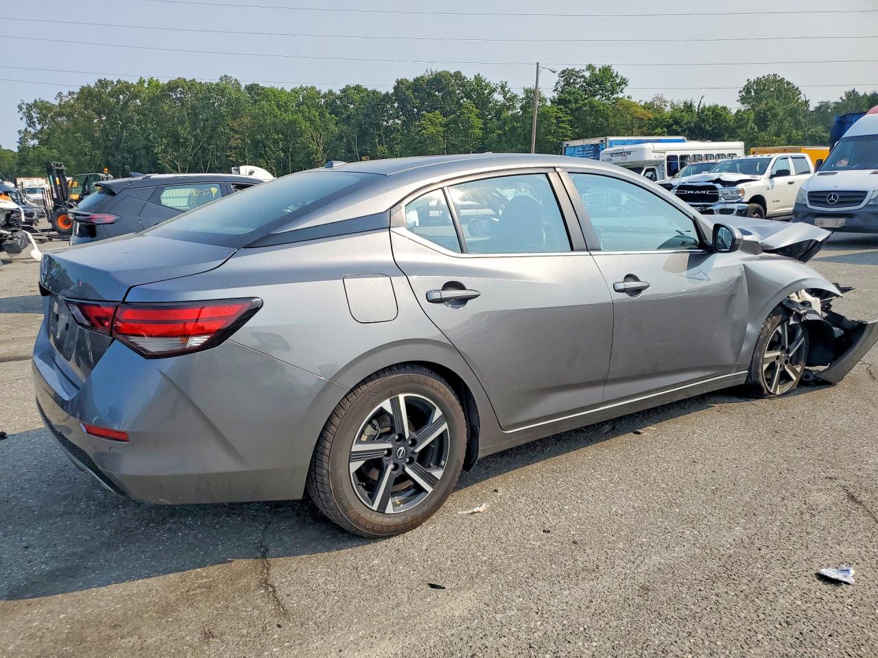 2025 NISSAN SENTRA SV — снимка 3