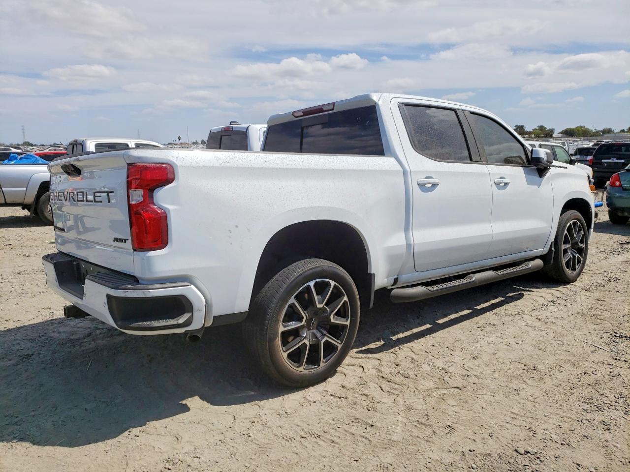 2022 CHEVROLET SILVERADO C1500 RST — снимка 3
