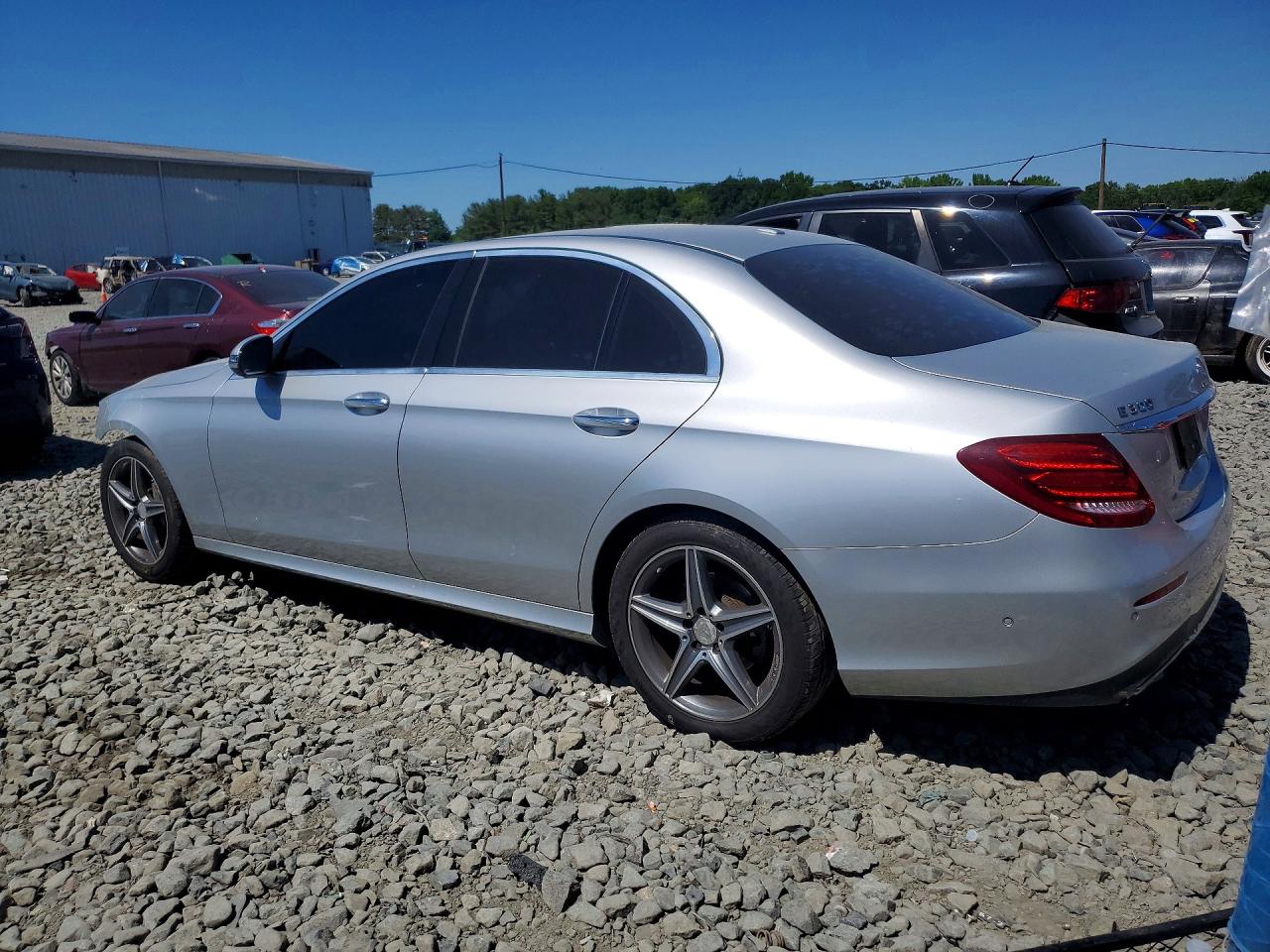 2017 MERCEDES-BENZ E 300 — снимка 2