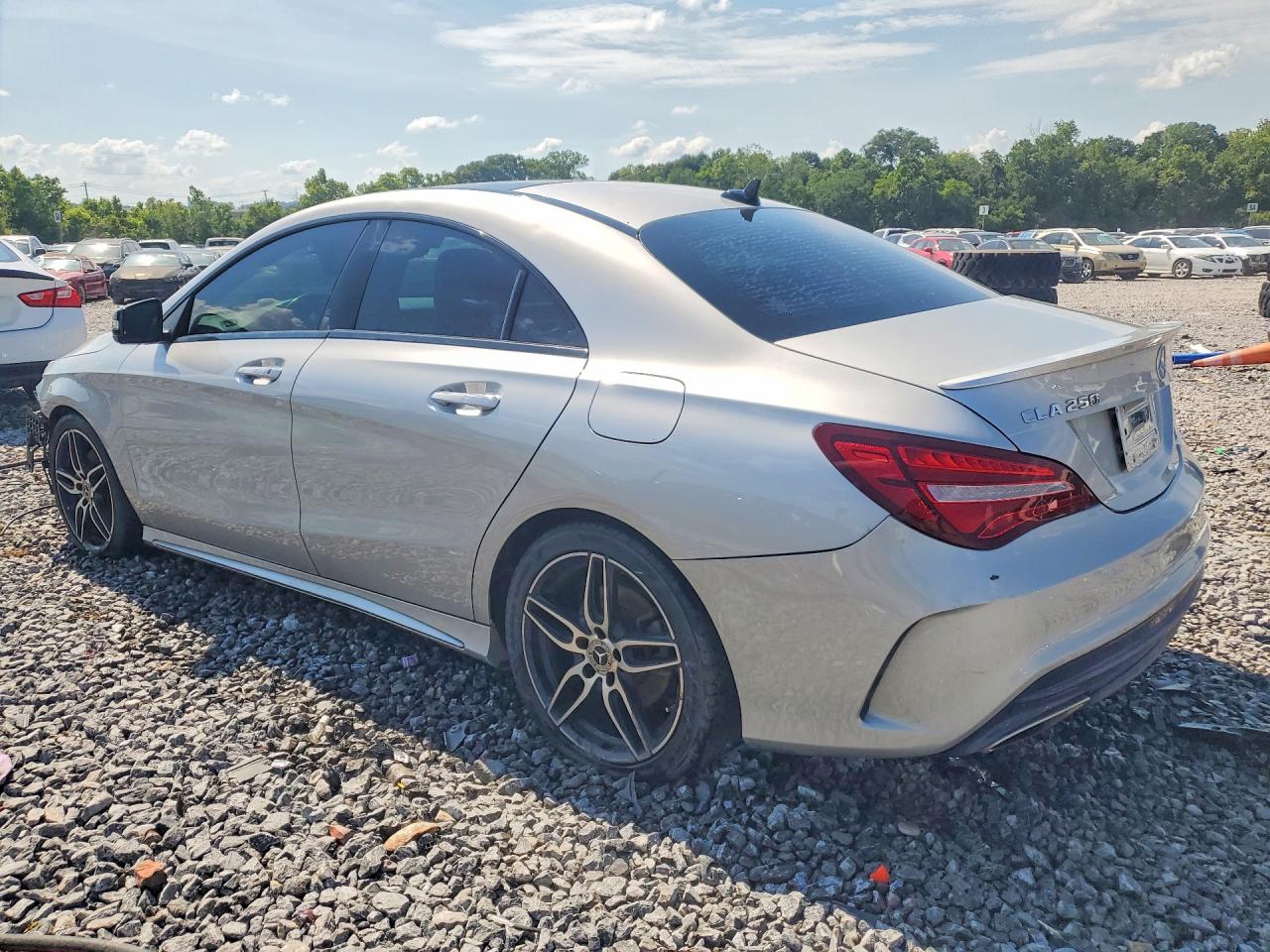 2018 MERCEDES-BENZ CLA 250 — снимка 2