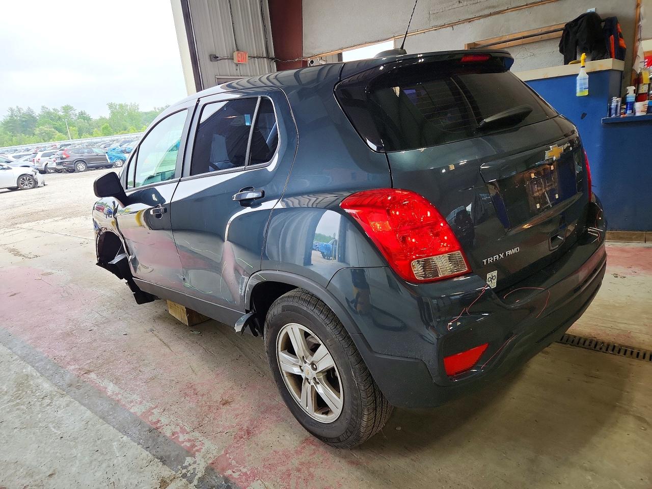 2021 CHEVROLET TRAX LS — снимка 2