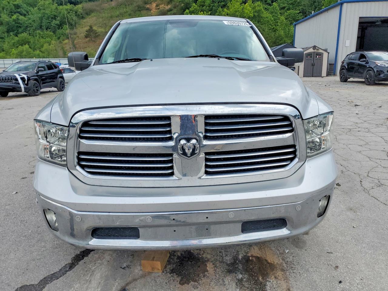 2016 RAM 1500 SLT — снимка 5