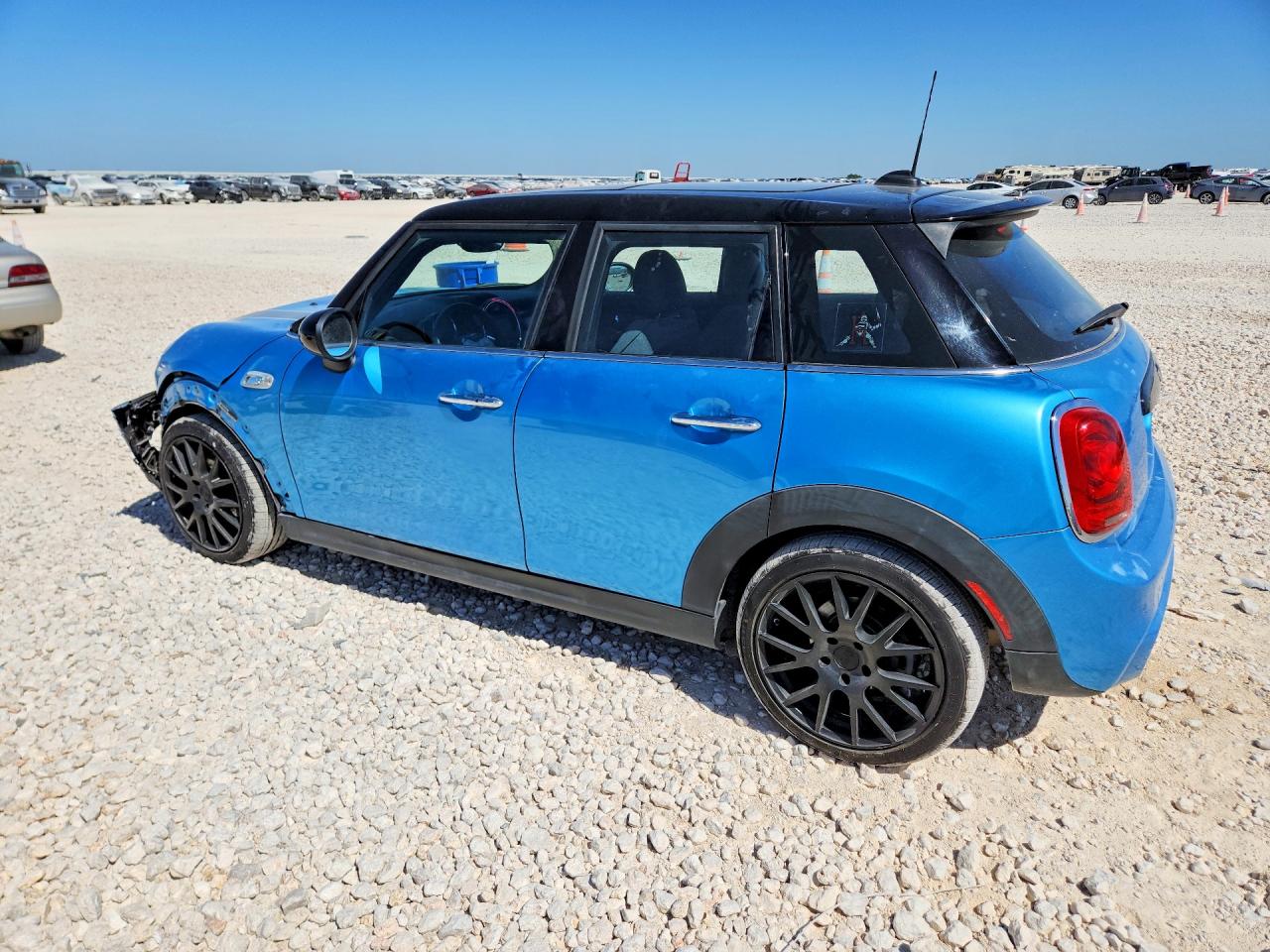2017 MINI COOPER S — снимка 2