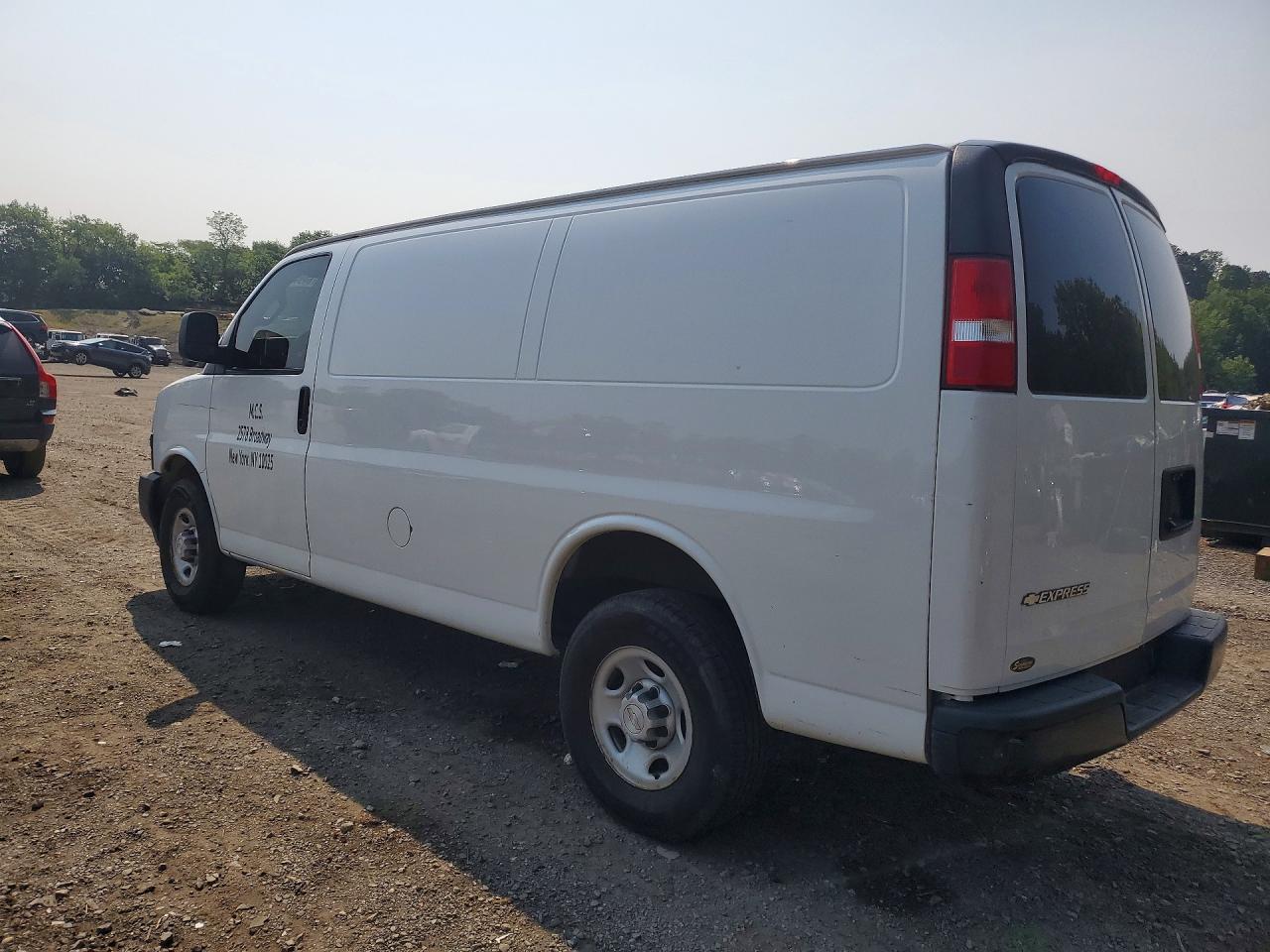 2020 CHEVROLET EXPRESS 2500 — снимка 2