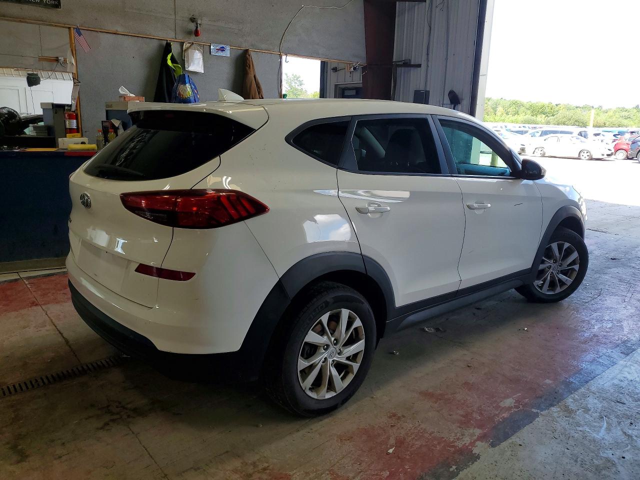 2019 HYUNDAI TUCSON SE — снимка 3