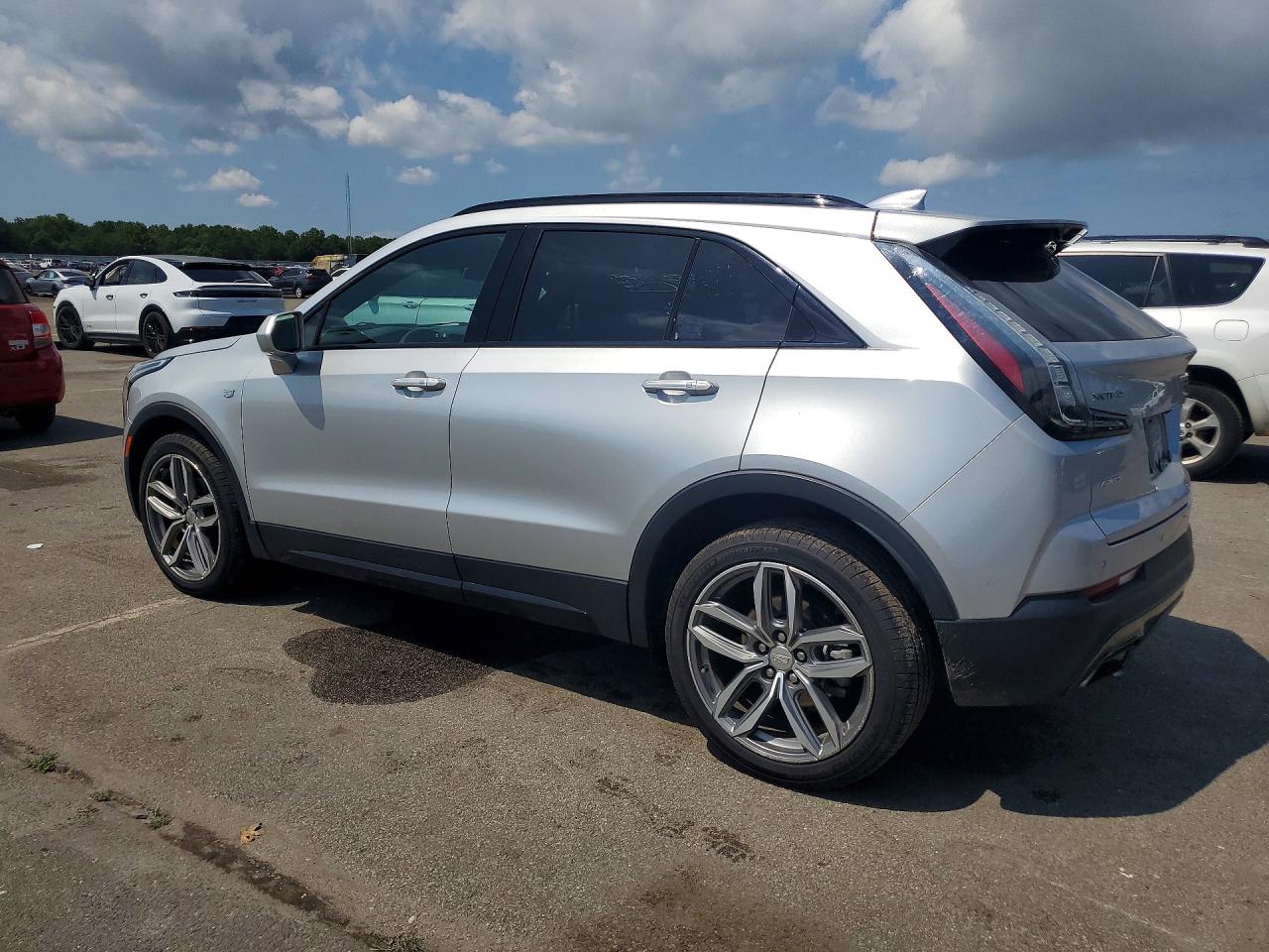 2019 CADILLAC XT4 SPORT — снимка 2