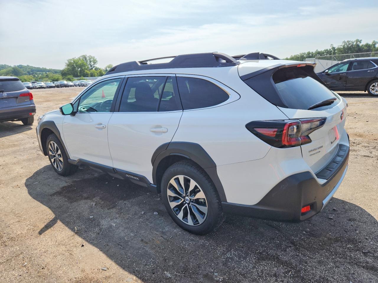 2024 SUBARU OUTBACK LIMITED — снимка 2