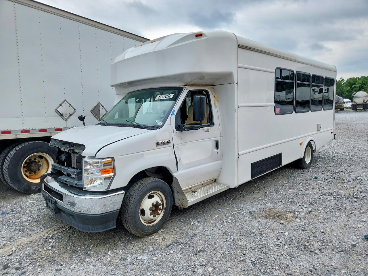 2023 FORD ECONOLINE E450 SUPER DUTY CUTAWAY VAN