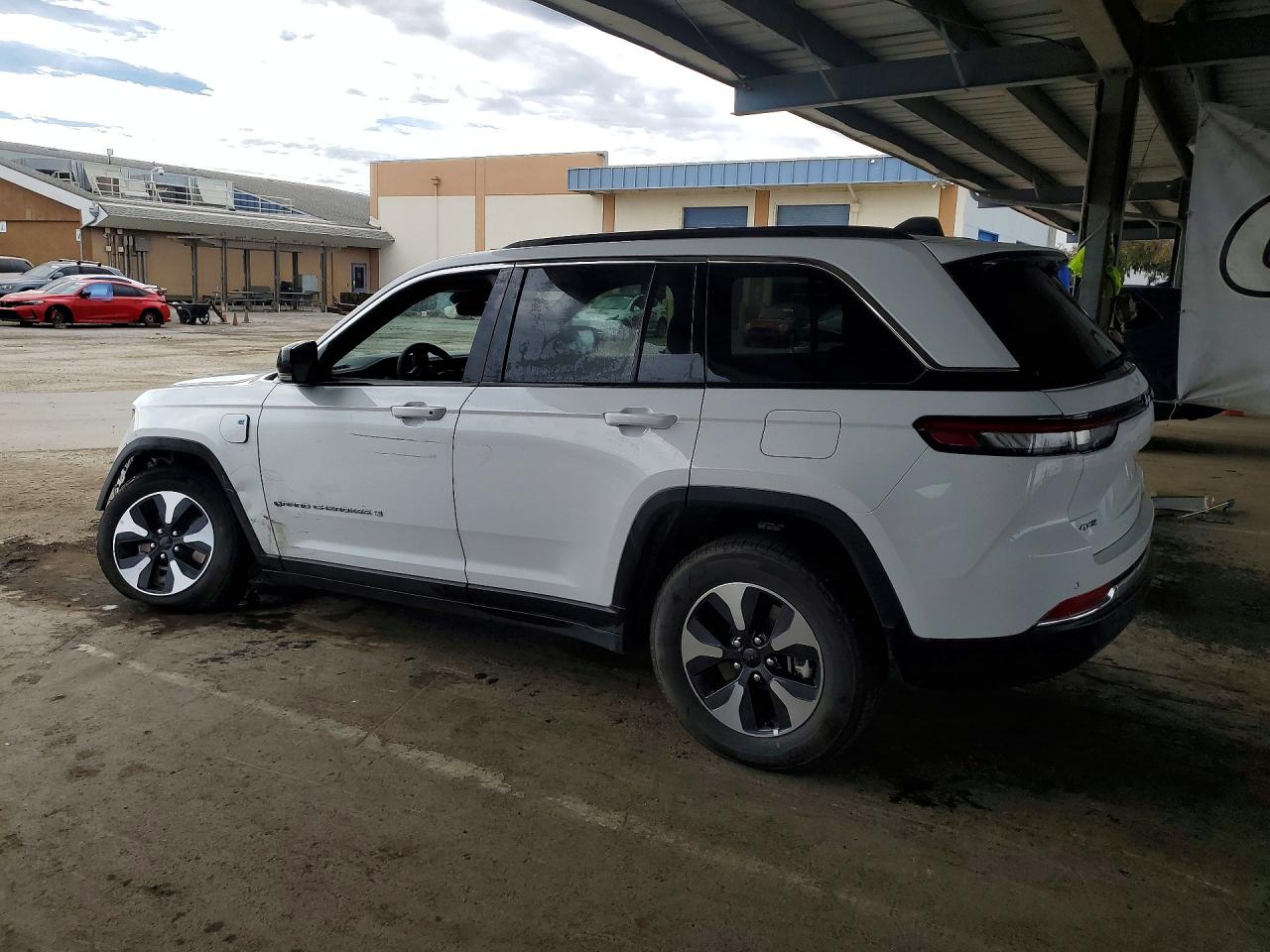 2025 JEEP GRAND CHEROKEE 4XE — снимка 2