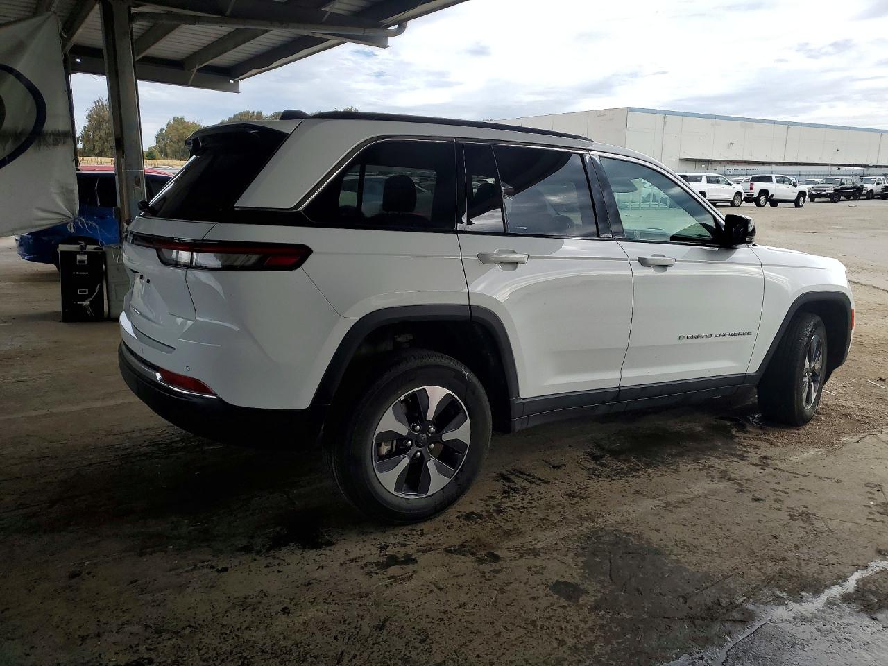 2025 JEEP GRAND CHEROKEE 4XE — снимка 3