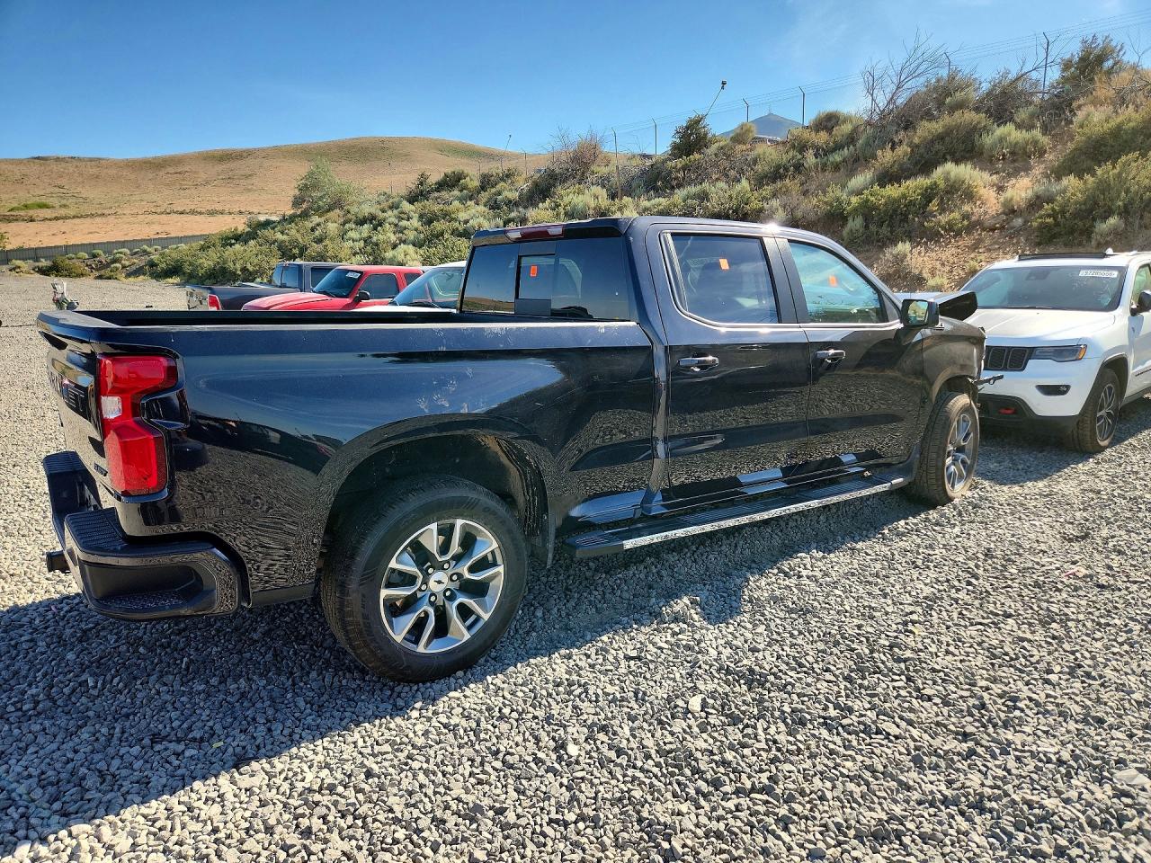 2024 CHEVROLET SILVERADO K1500 RST — снимка 3