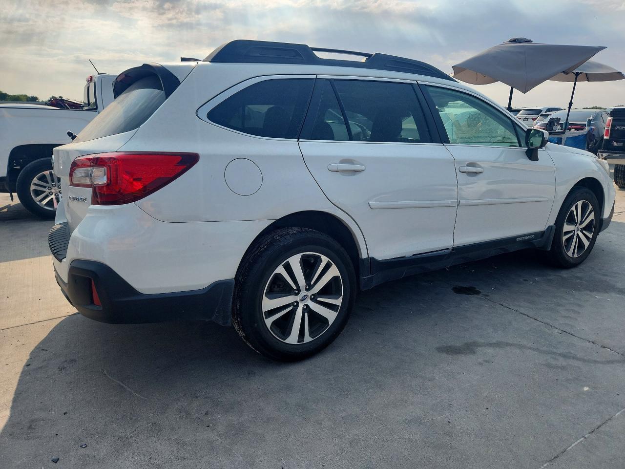 2018 SUBARU OUTBACK 2.5I LIMITED — снимка 3