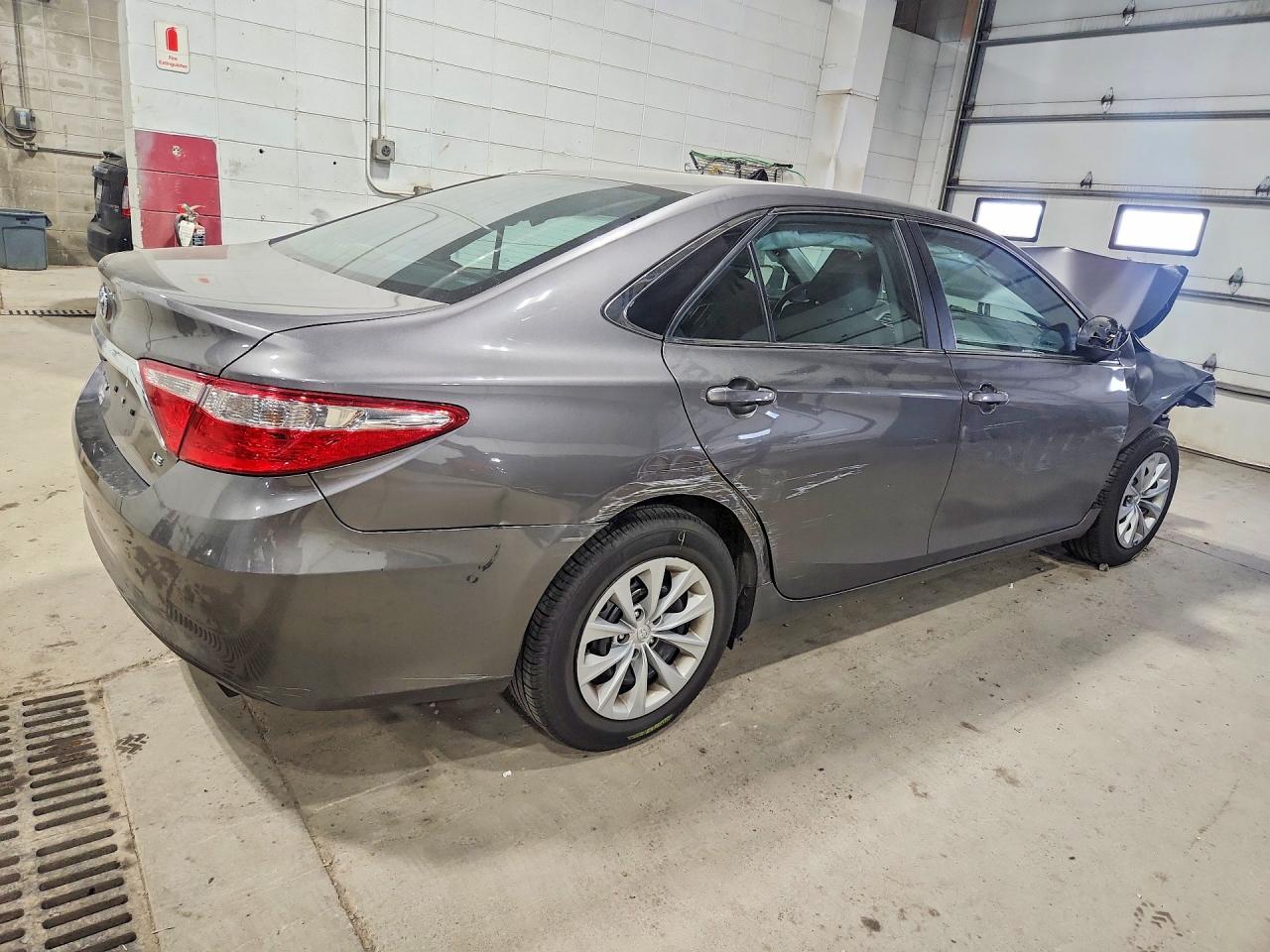 2017 TOYOTA CAMRY LE — снимка 3