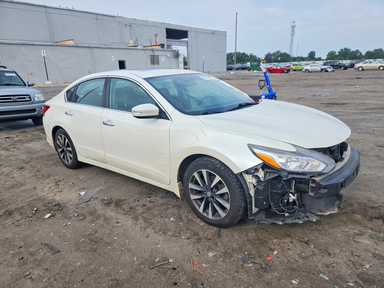 2017 NISSAN ALTIMA 2.5 SV — снимка 4