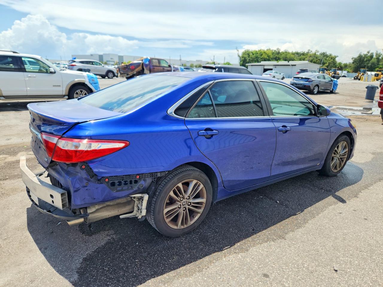 2016 TOYOTA CAMRY SE — снимка 3