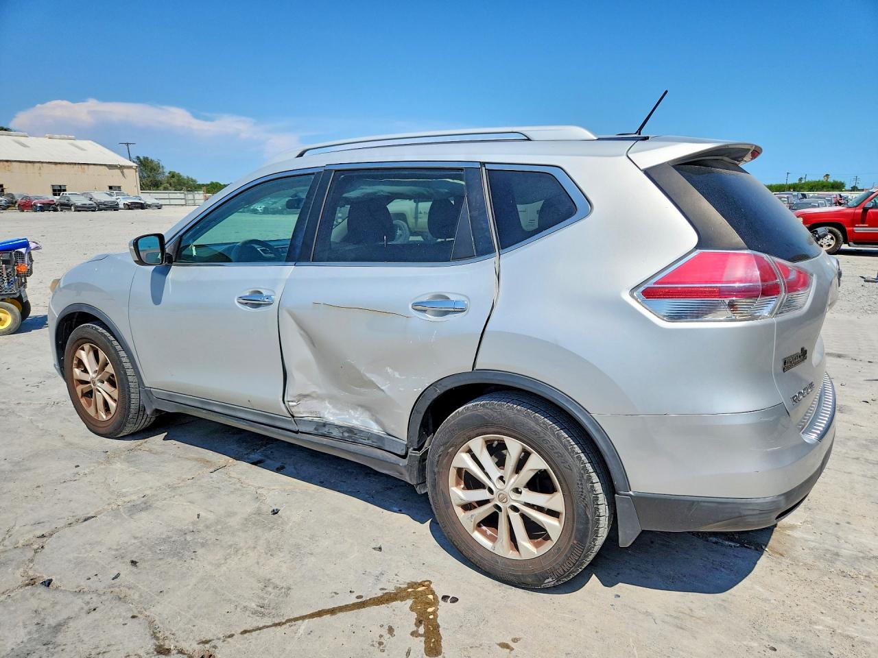 2015 NISSAN ROGUE SV — снимка 2