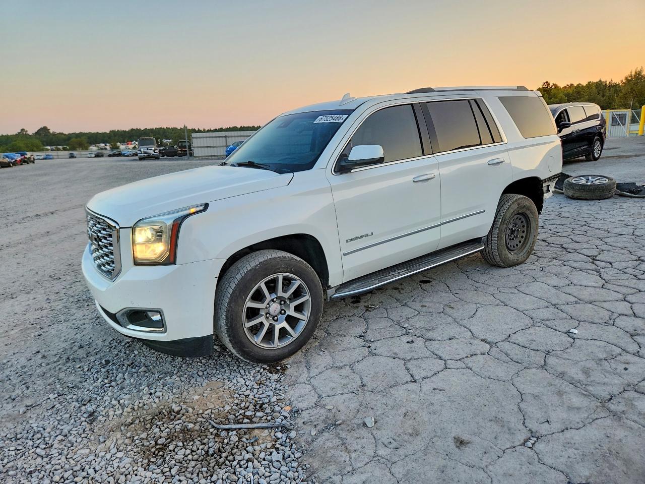 2018 GMC YUKON DENALI