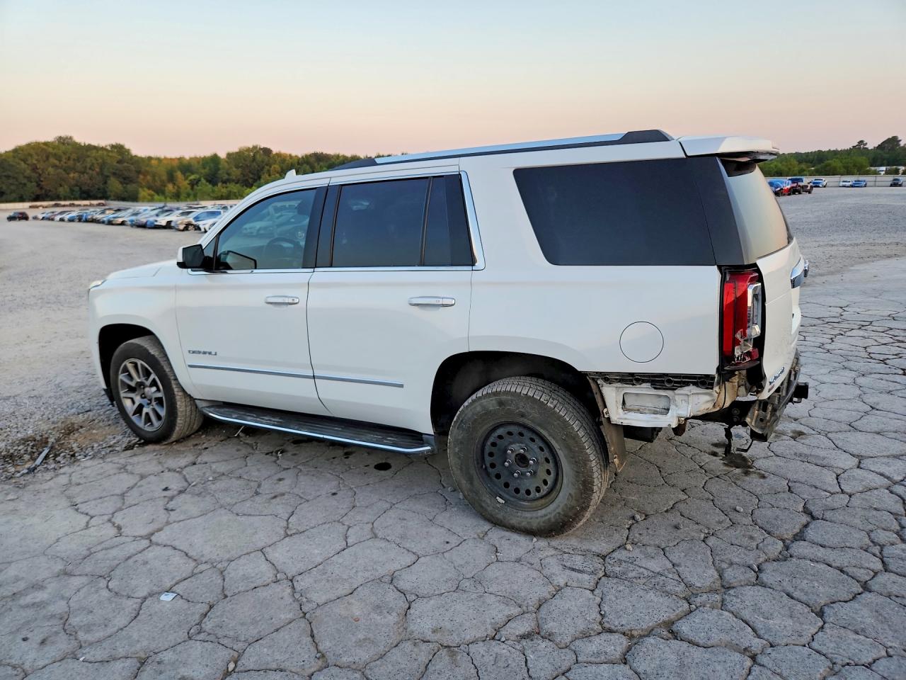 2018 GMC YUKON DENALI — снимка 2