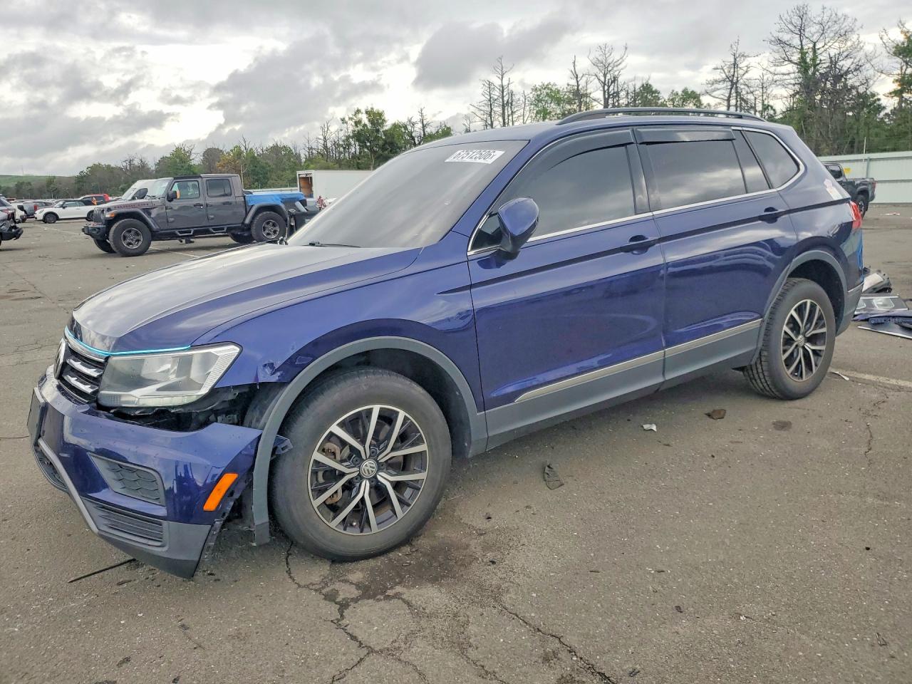 2021 VOLKSWAGEN TIGUAN SE