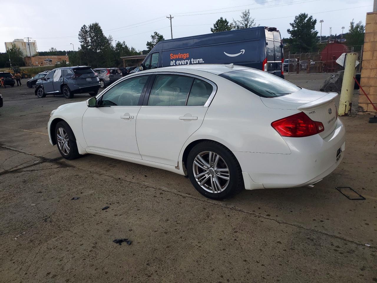 2013 INFINITI G37 SEDAN JOURNEY — photo 2