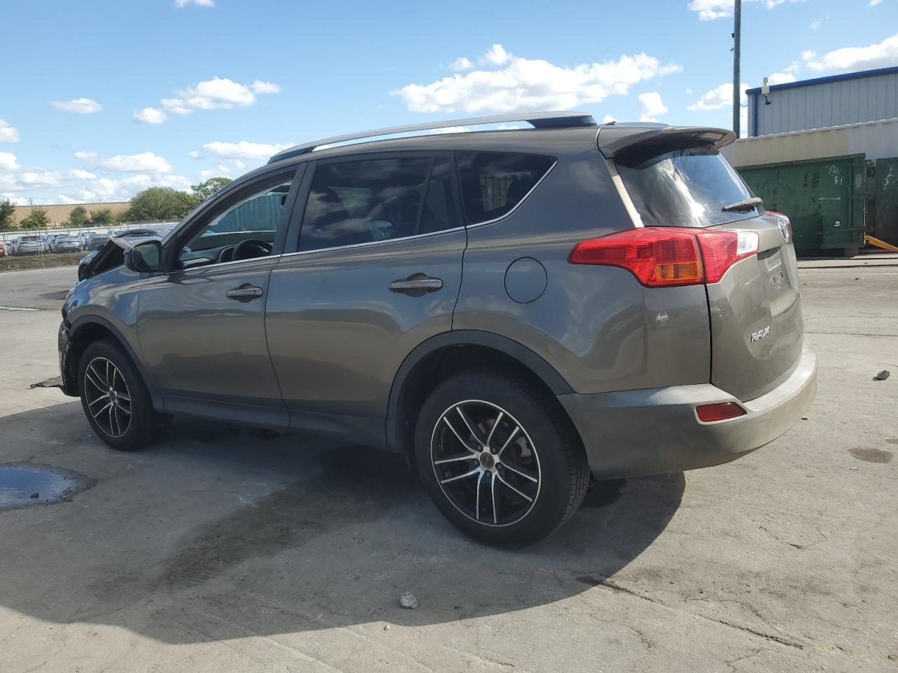 2015 TOYOTA RAV4 LE — снимка 2