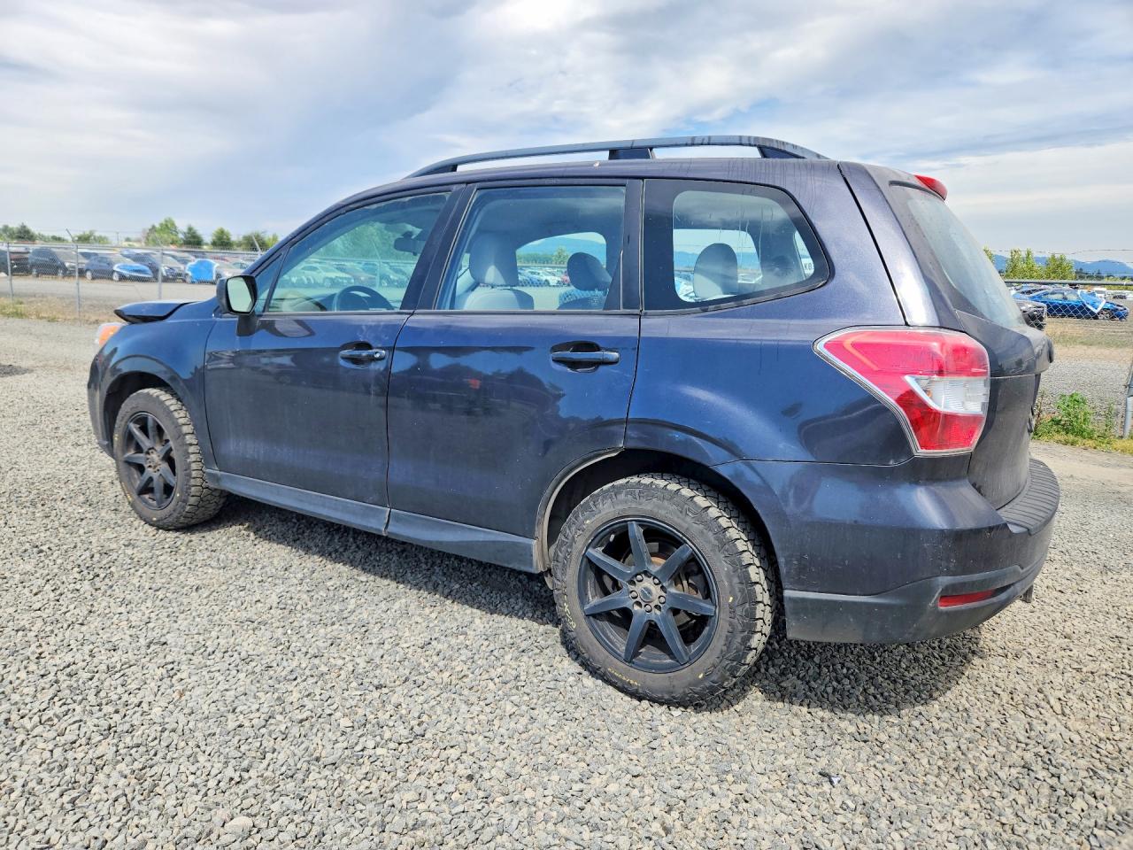 2015 SUBARU FORESTER 2.5I — снимка 2