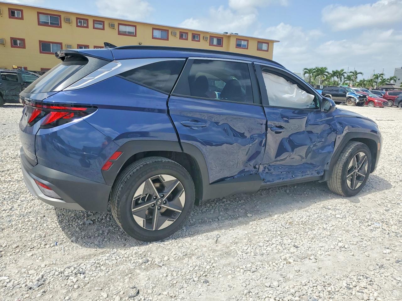 2025 HYUNDAI TUCSON SEL — снимка 3