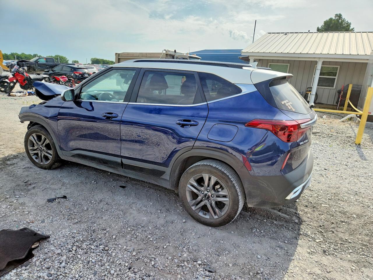 2023 KIA SELTOS S — снимка 2
