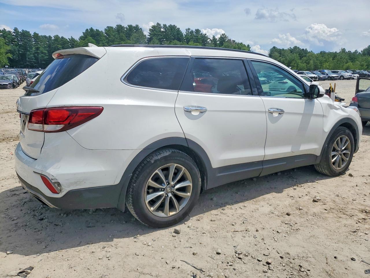 2017 HYUNDAI SANTA FE SE — снимка 3