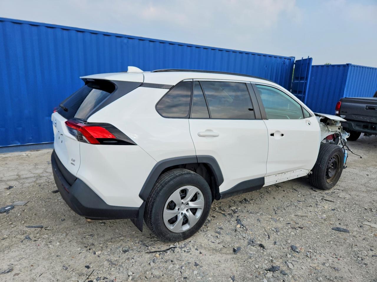 2021 TOYOTA RAV4 LE — снимка 3