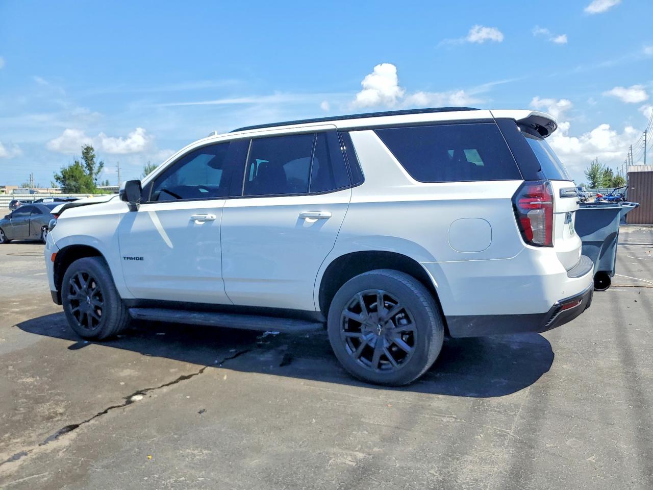 2024 CHEVROLET TAHOE C1500 RST — снимка 2