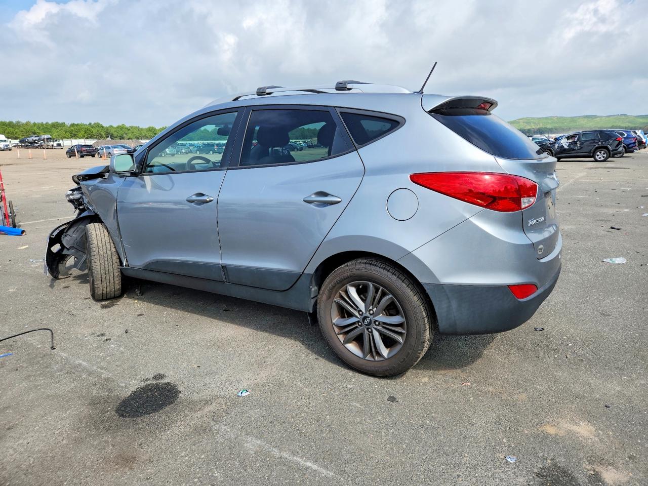 2015 HYUNDAI TUCSON SE — снимка 2