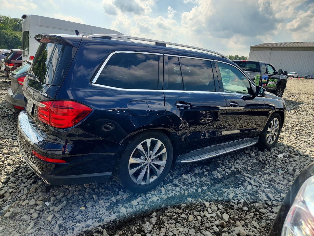 2015 MERCEDES-BENZ GL 450 4MATIC — снимка 3