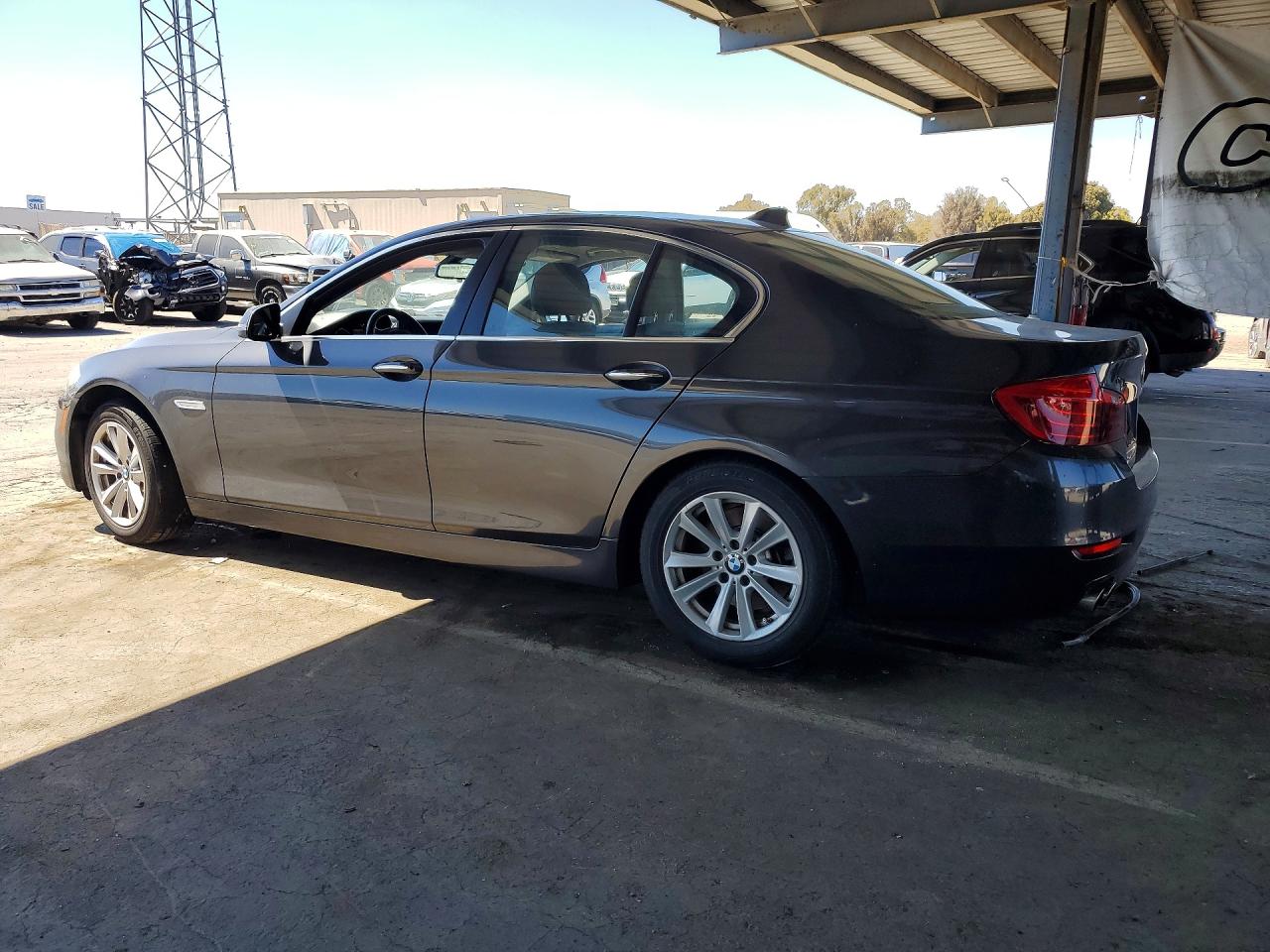 2016 BMW 528 I — снимка 2