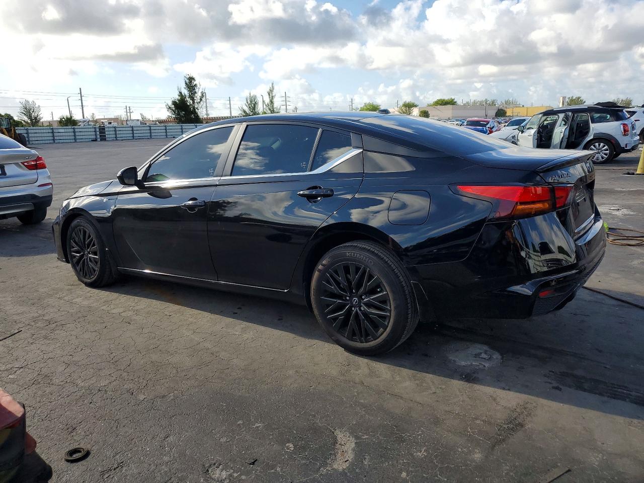 2025 NISSAN ALTIMA SV — снимка 2