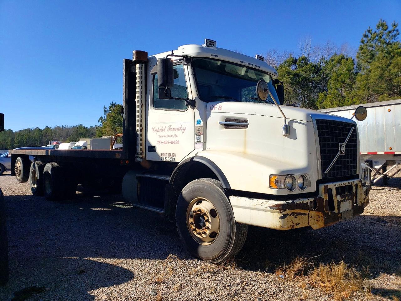 2014 VOLVO VHD
