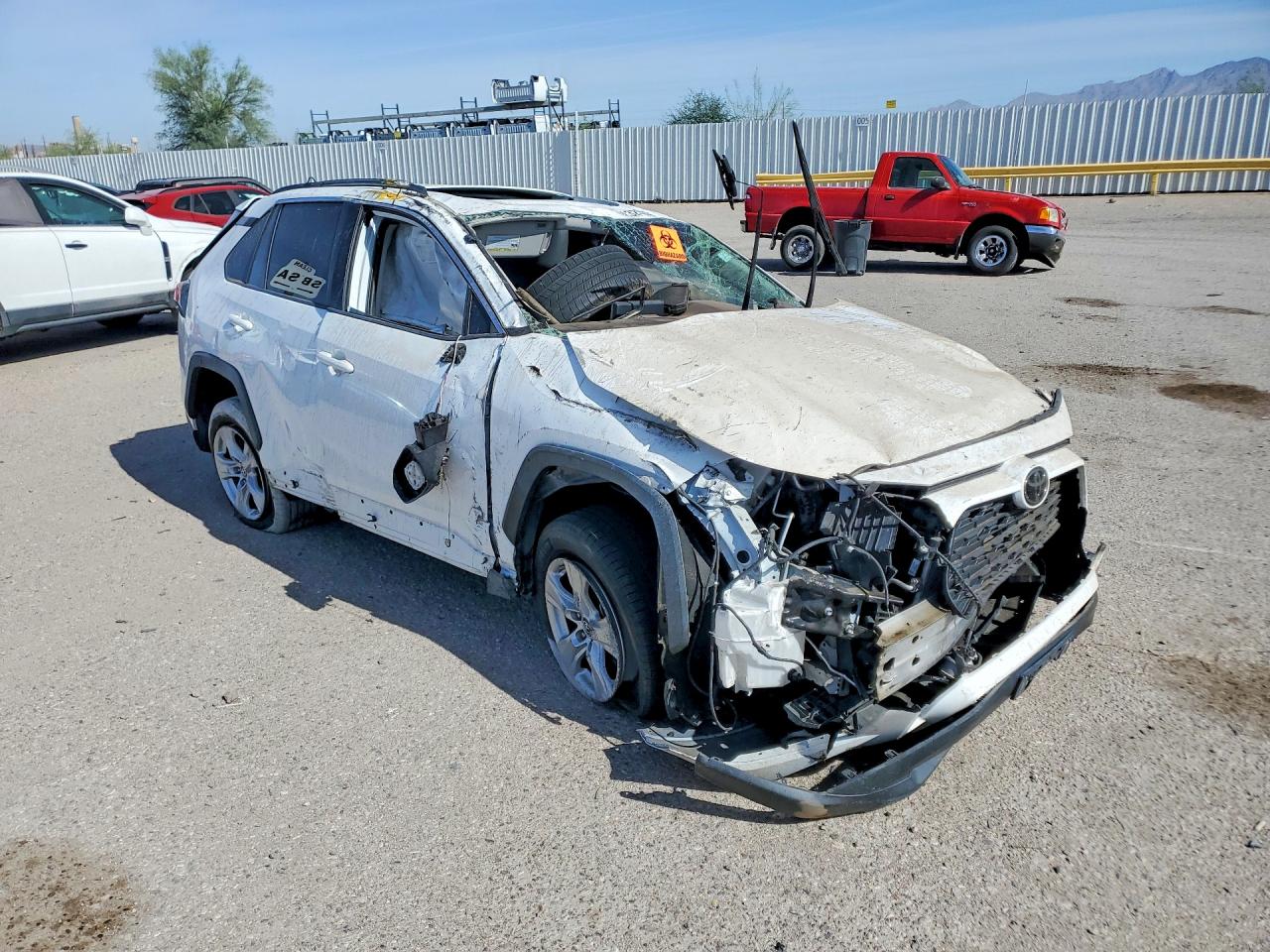 2019 TOYOTA RAV4 XLE — снимка 4