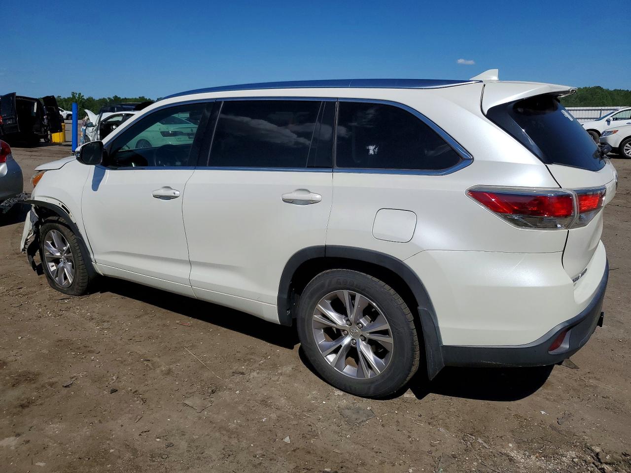 2015 TOYOTA HIGHLANDER XLE — снимка 2