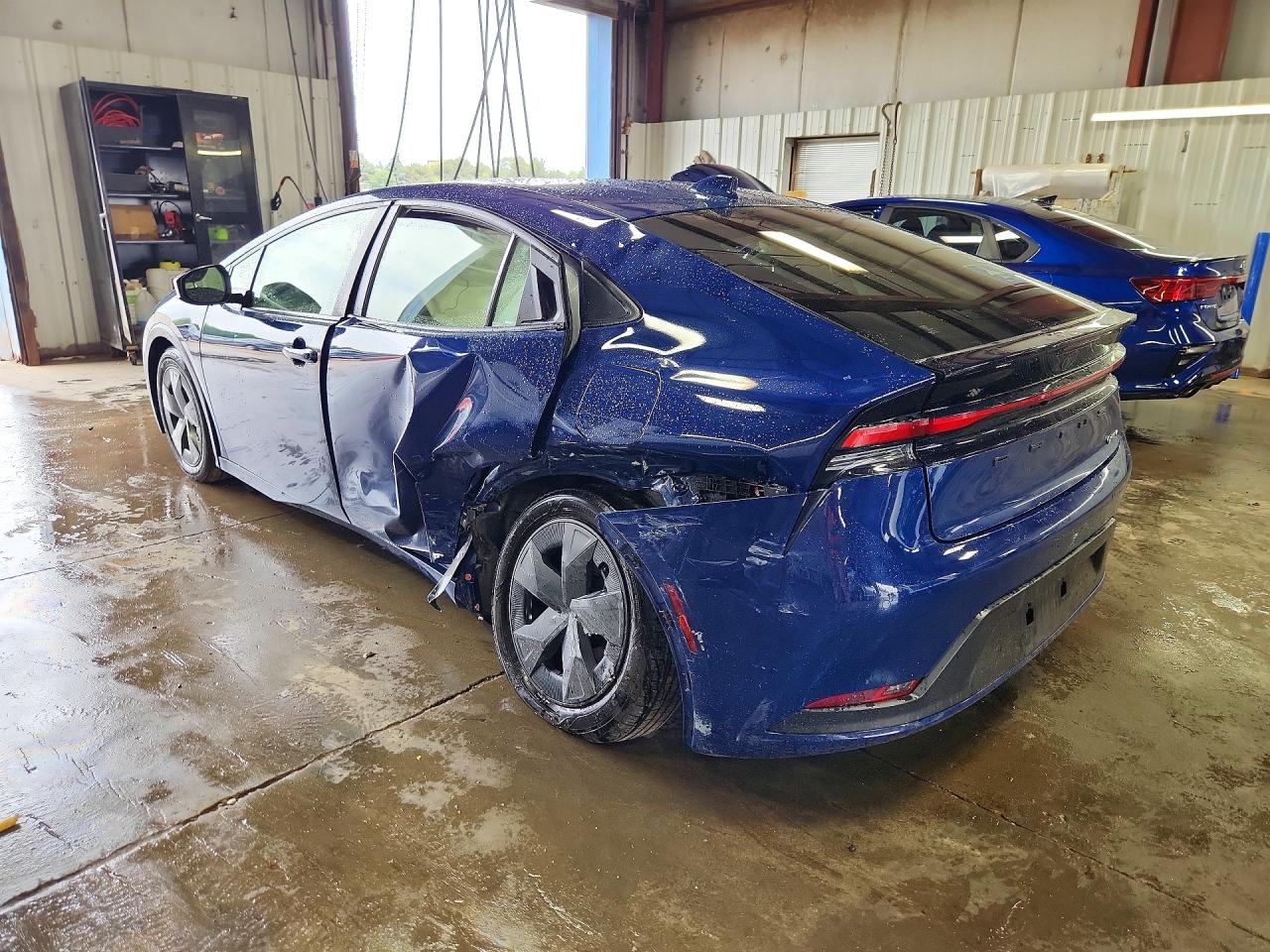 2024 TOYOTA PRIUS LE — снимка 2