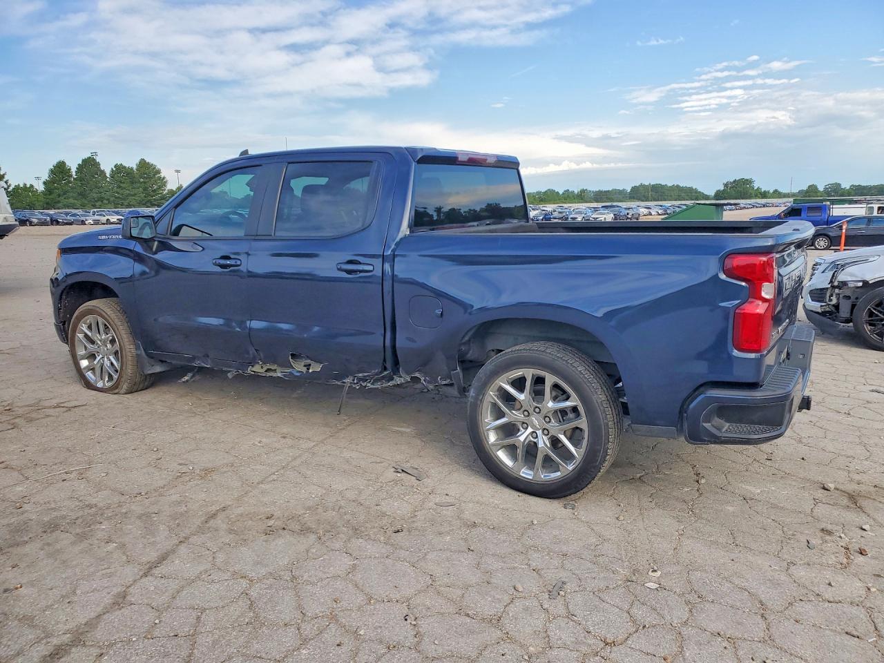 2023 CHEVROLET SILVERADO K1500 RST — снимка 2