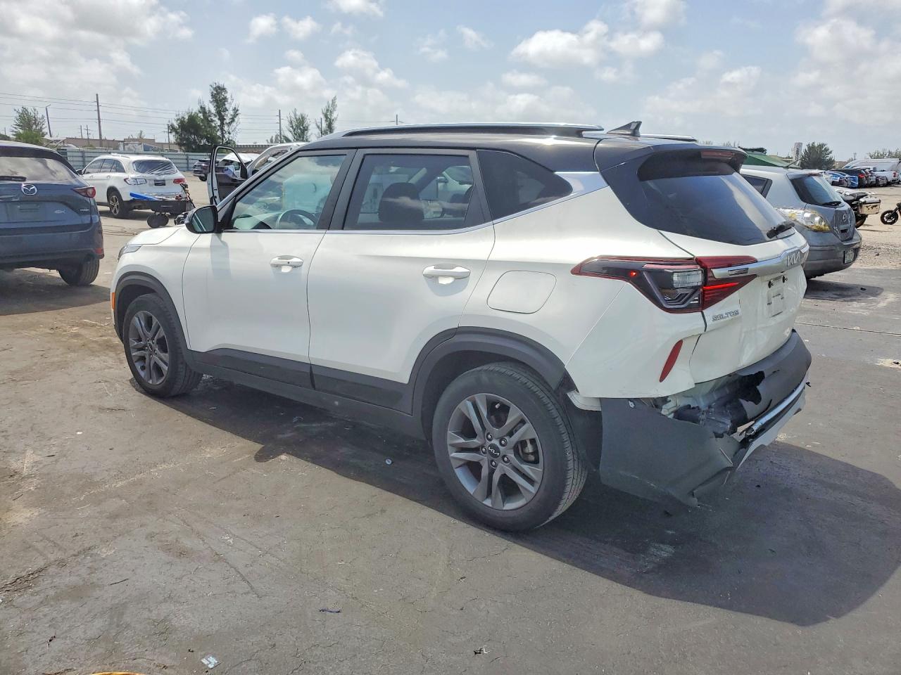 2023 KIA SELTOS S — снимка 2