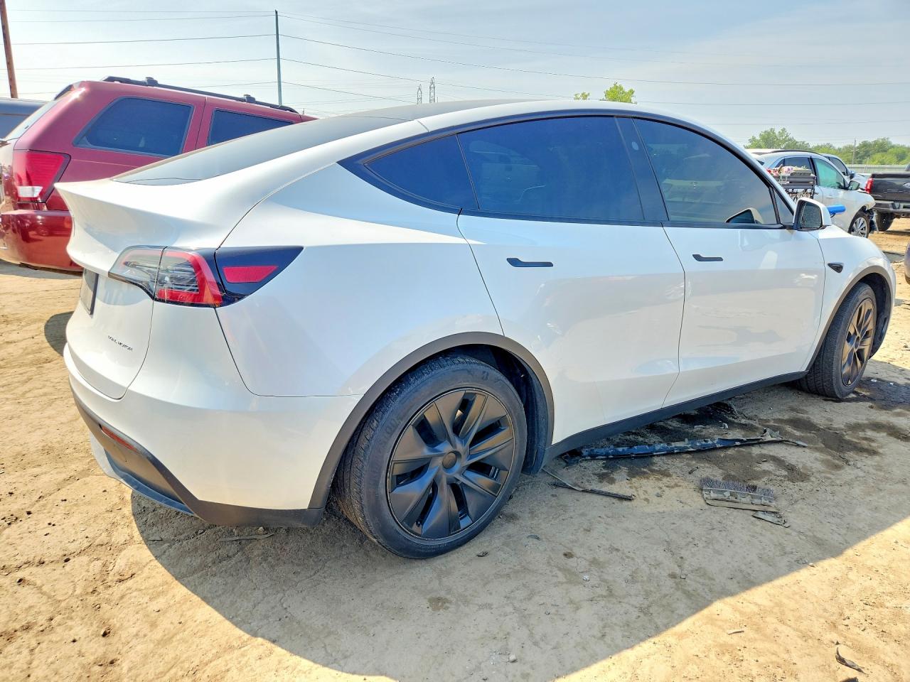 2024 TESLA MODEL Y — снимка 3
