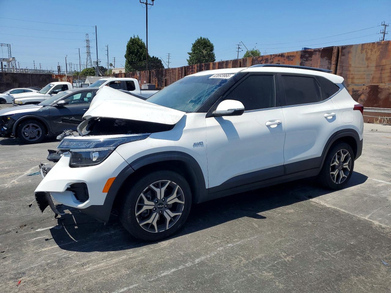 2022 KIA SELTOS EX