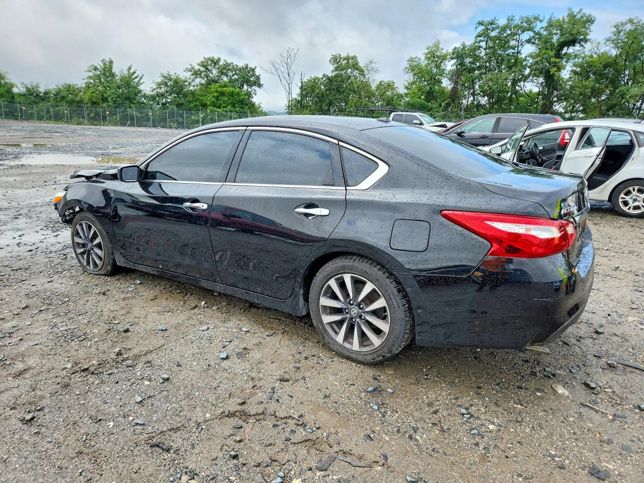 2017 NISSAN ALTIMA 2.5 SV — снимка 2