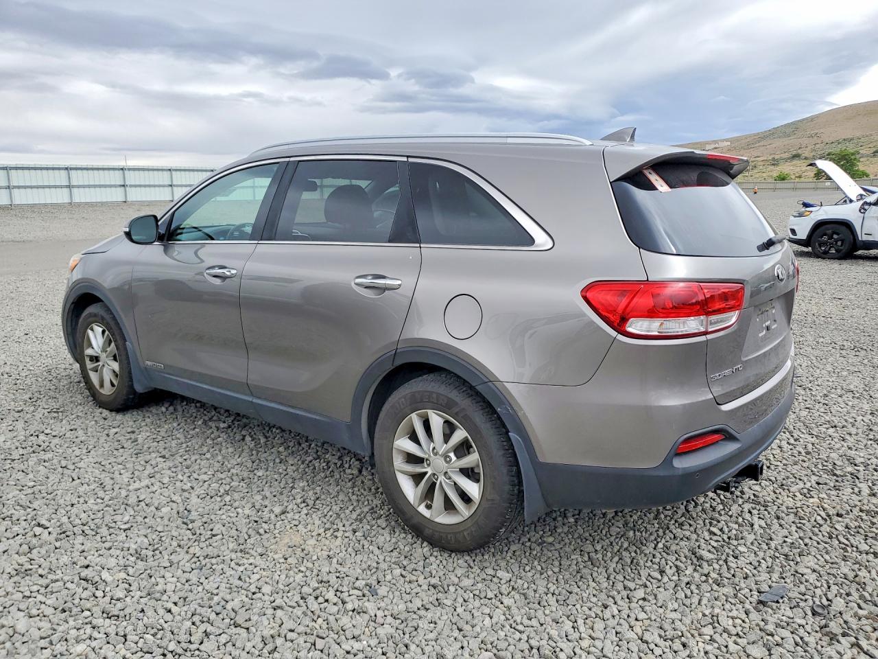 2018 KIA SORENTO LX V6 — снимка 2