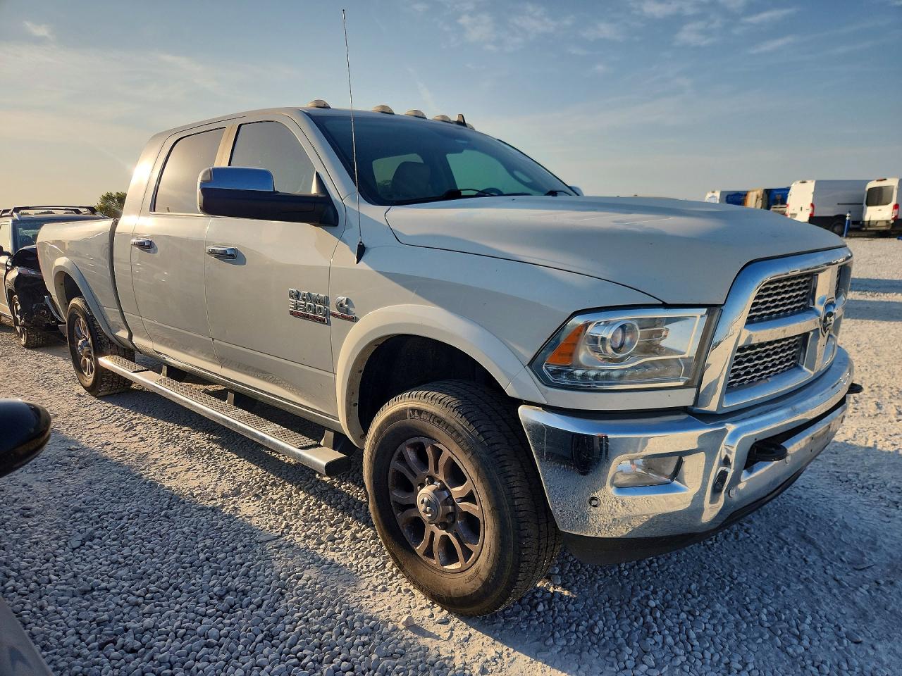 2018 RAM 3500 LARAMIE — снимка 4