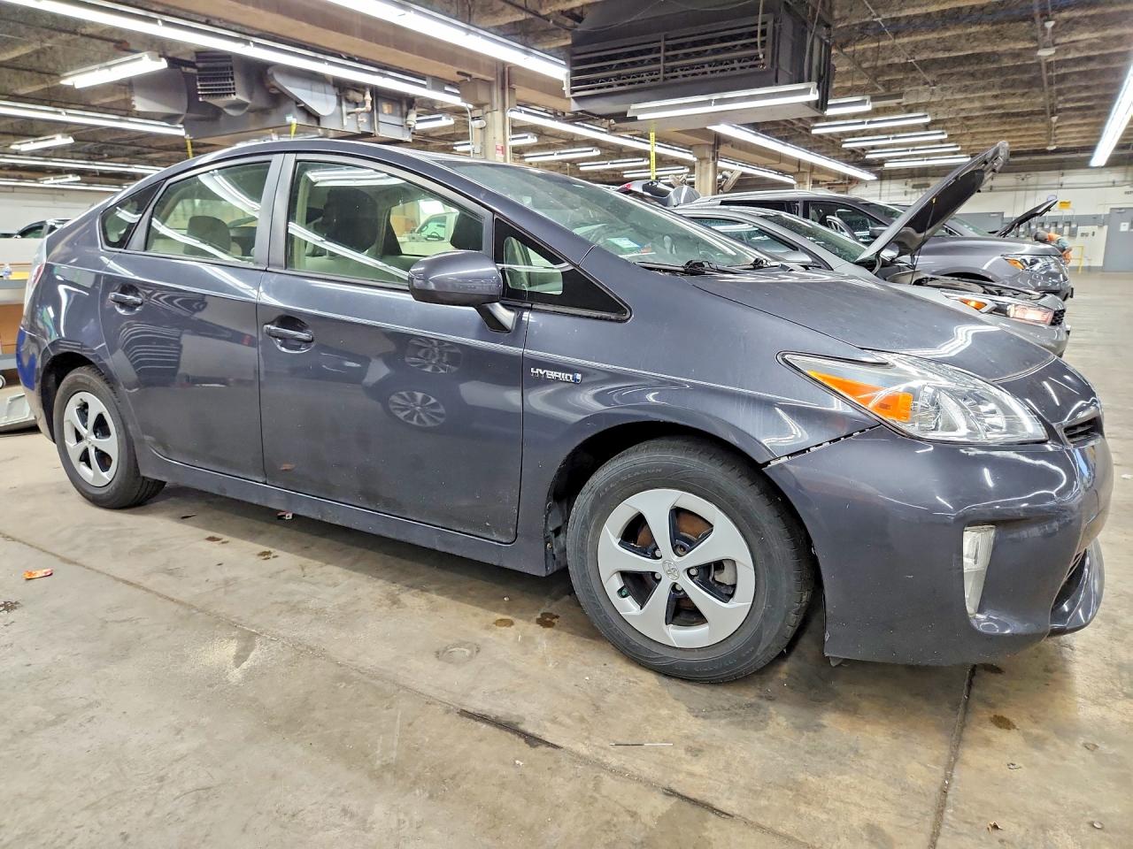 2015 TOYOTA PRIUS TWO — снимка 4
