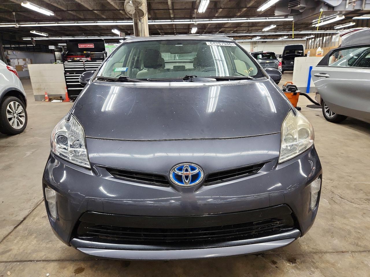 2015 TOYOTA PRIUS TWO — снимка 5